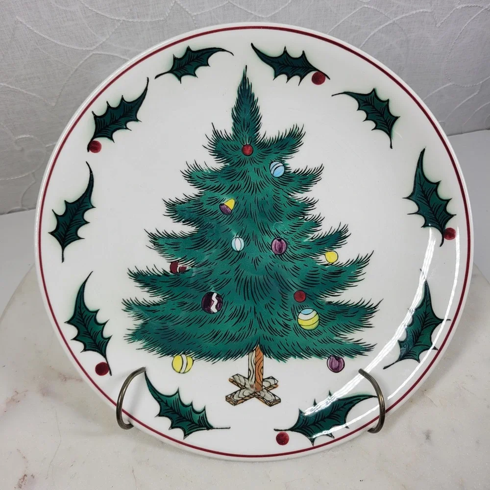 Lefton Hand Decorated Christmas Tree Holly Plate Santa Cookie Holiday Vintage